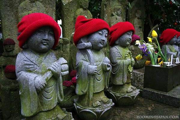 Stone statues near Matsumae Castle