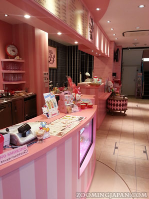 Hello Kitty Cafe in Himeji - Cafe de Miki
